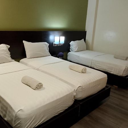 Makati Boutique Hotel Near Naia Airport Terminal 3 Edsa Pasay Cbd Makati City Exteriér fotografie